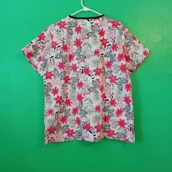 Scrub Studio Pink Butterfly Print Shirt - Picture 6 of 6